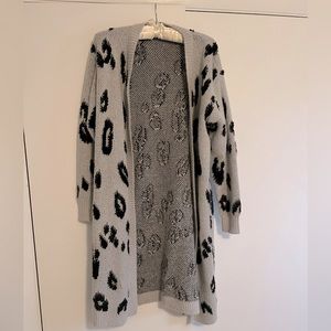Knox Rose Small oversized cardigan